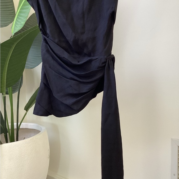 Jacquemus black La Bomba top. - Picture 2 of 4